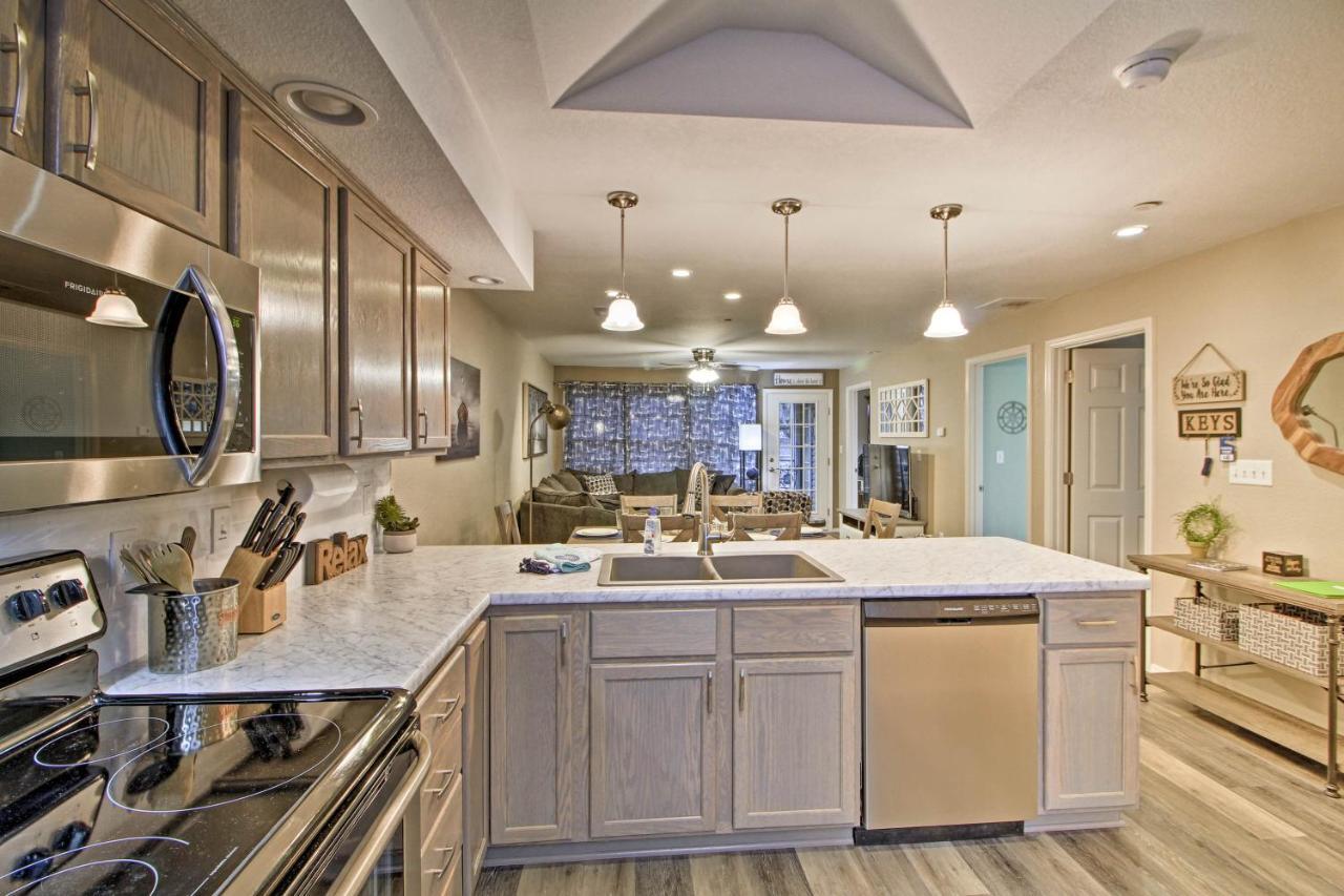 בראנסון Updated Lake Taneycomo Condo With Screened Porch! מראה חיצוני תמונה